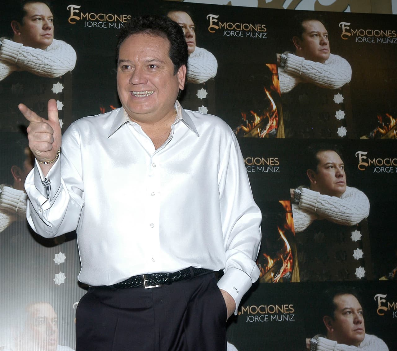 "Al final le doy gracias que me haya pasado este tipo de cosas porque me enseñó la vida que 
<b>ni soy tan perfecto, </b>ni soy tan bonito, ni me sé todo", agregó el cantante.