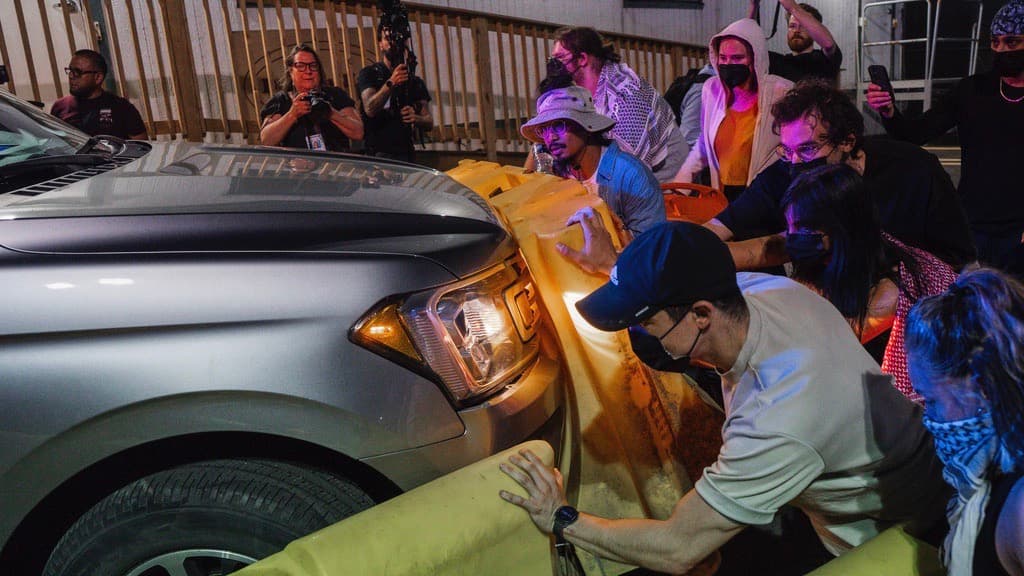 Qué se sabe de los inmigrantes que escaparon de un centro de detención de ICE en Newark en medio de protestas 