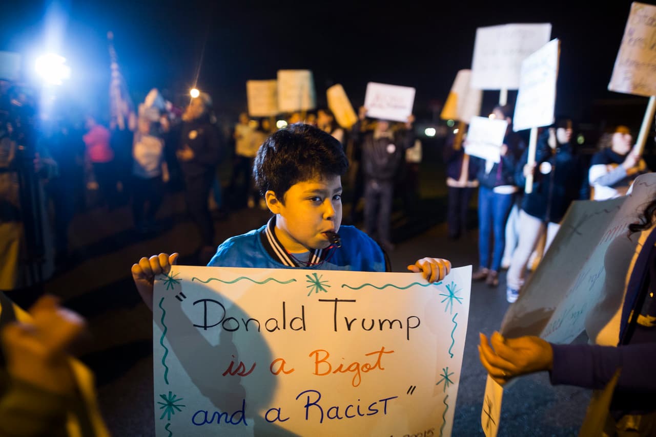 <b>2016 | </b>En la campaña de 2016, con la promesa de deportaciones masivas de Donald Trump y de acabar con las acciones ejecutivas, el movimiento inmigrante tomó fuerza de nuevo y protagonizó centenares de protestas contra el magnate.
