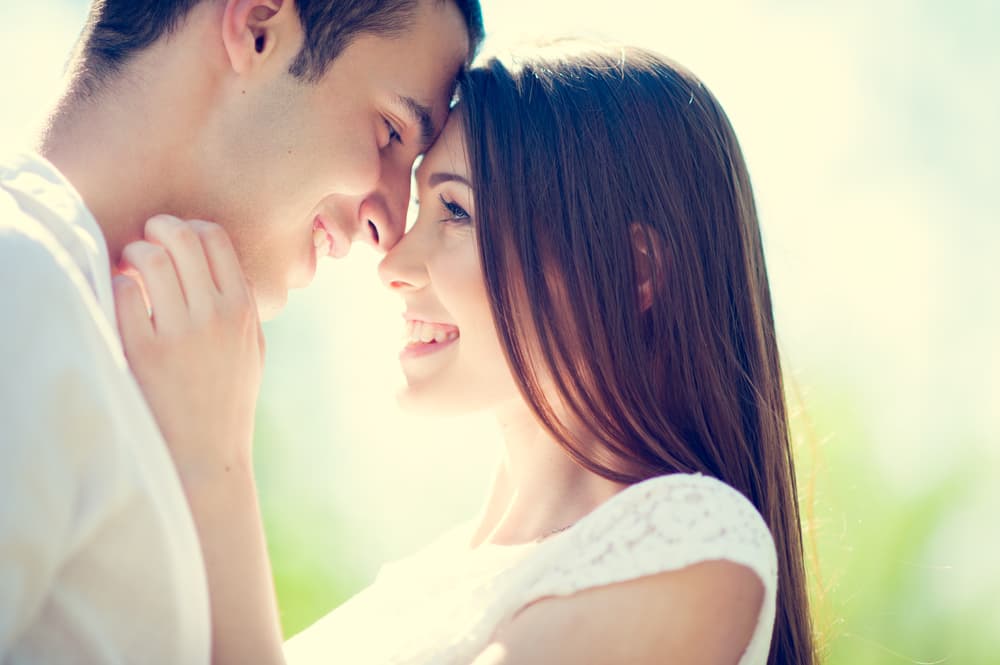 <b>Cáncer</b>
<br>Uno de los signos más sensibles del zodiaco, sus acciones suelen regirse por sus sentimientos. El Sol potencializa el espíritu protector, además de generar que su emotividad se enfoque un poco más en el presente y no tanto en el pasado.