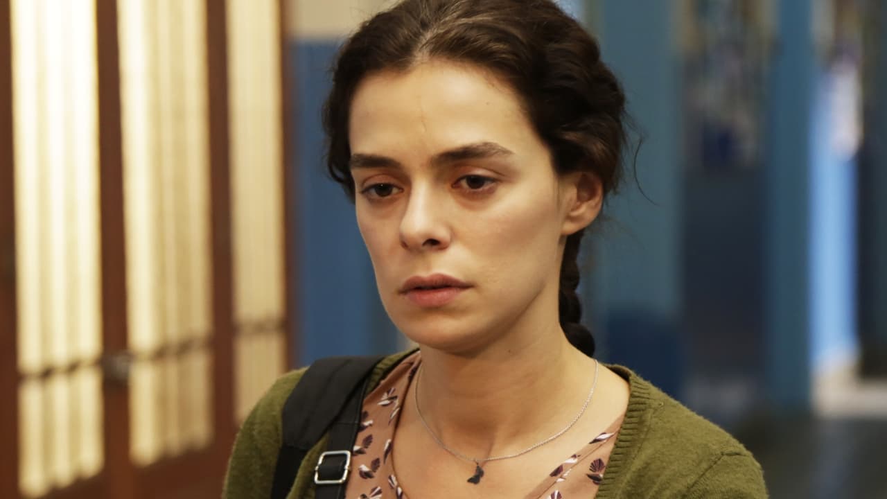 Özge Özpirinçci es Bahar
