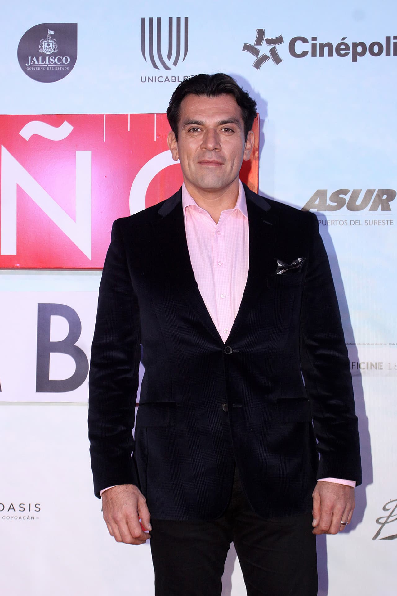 “Nunca voy a estar completo, siempre va a faltar algo, pero estoy armando el rompecabezas de mi vida y estoy mejor que ayer”, apuntó.