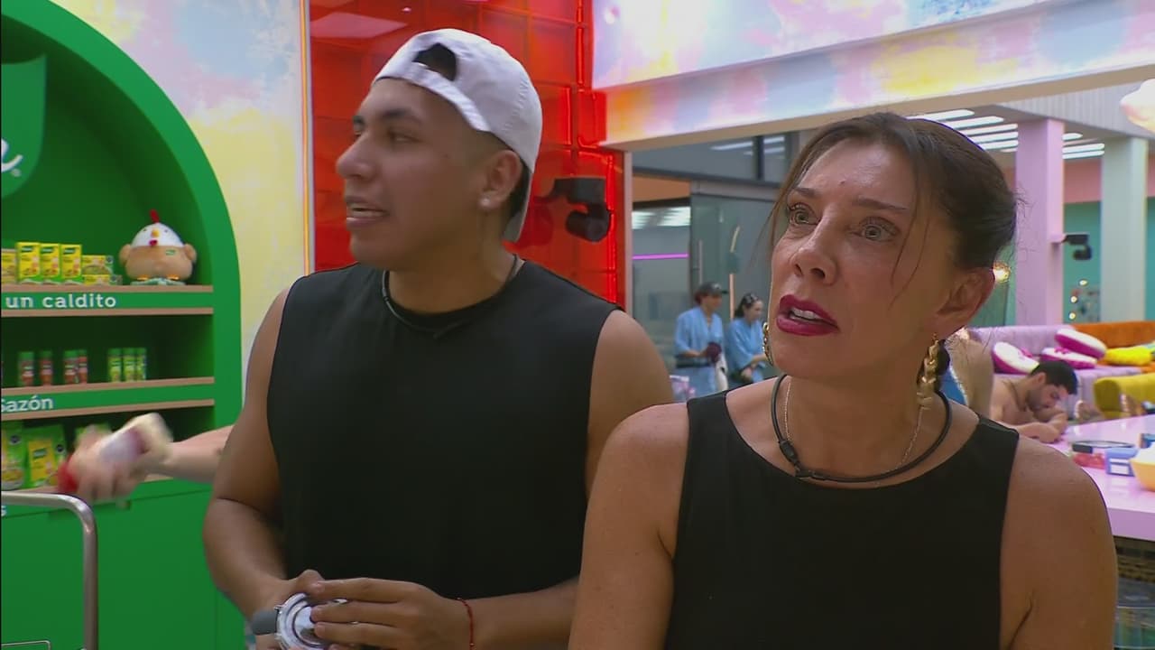 Cynthia Klitbo le reclama a Ese Pérez por lo que hizo; él no se deja y la calla: “Ay, ya señora” 