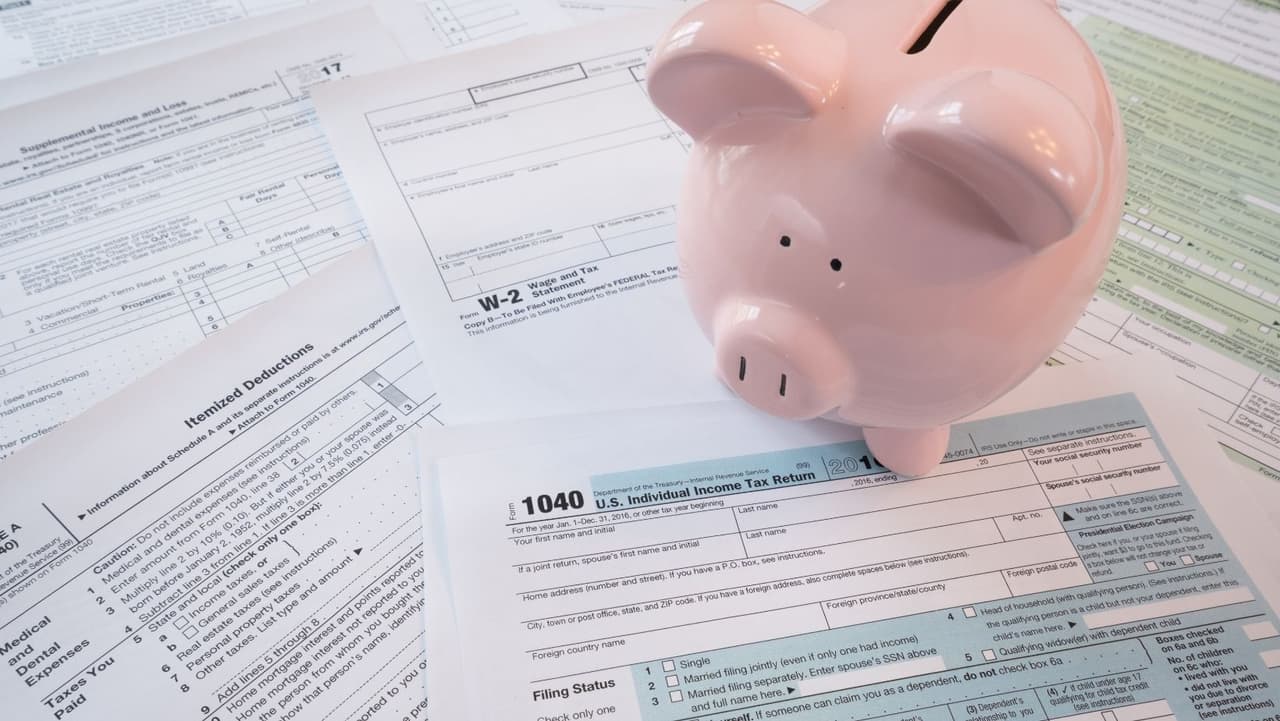 <b>Herramienta de ayuda fiscal gratuita del IRS</b>: Este es un excelente lugar para comenzar, sin importar qué tipo de ayuda necesite. Verifique si hay un proveedor local gratuito de preparación de impuestos cerca de usted utilizando la Herramienta de ayuda gratuita de impuestos del IRS.