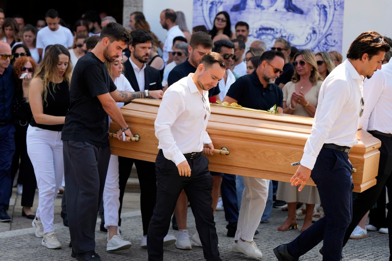La ceremonia de despedida se llevó a cabo en la Iglesia Matriz de Gondomar.