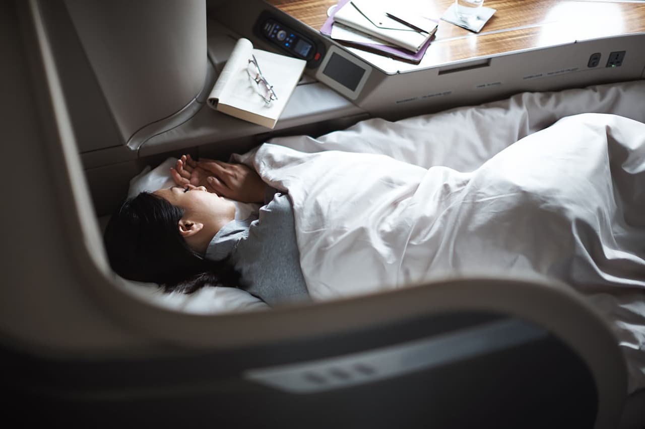 <b>Puesto 8. Cathay Airlines.</b> Es la principal aerolínea de Hong Kong, región administrativa especial de China, con destinos a más de 60 países en todo el mundo. Fue calificada como la cuarta mejor aerolínea de Asia, en los premios Skytrax de 2018.