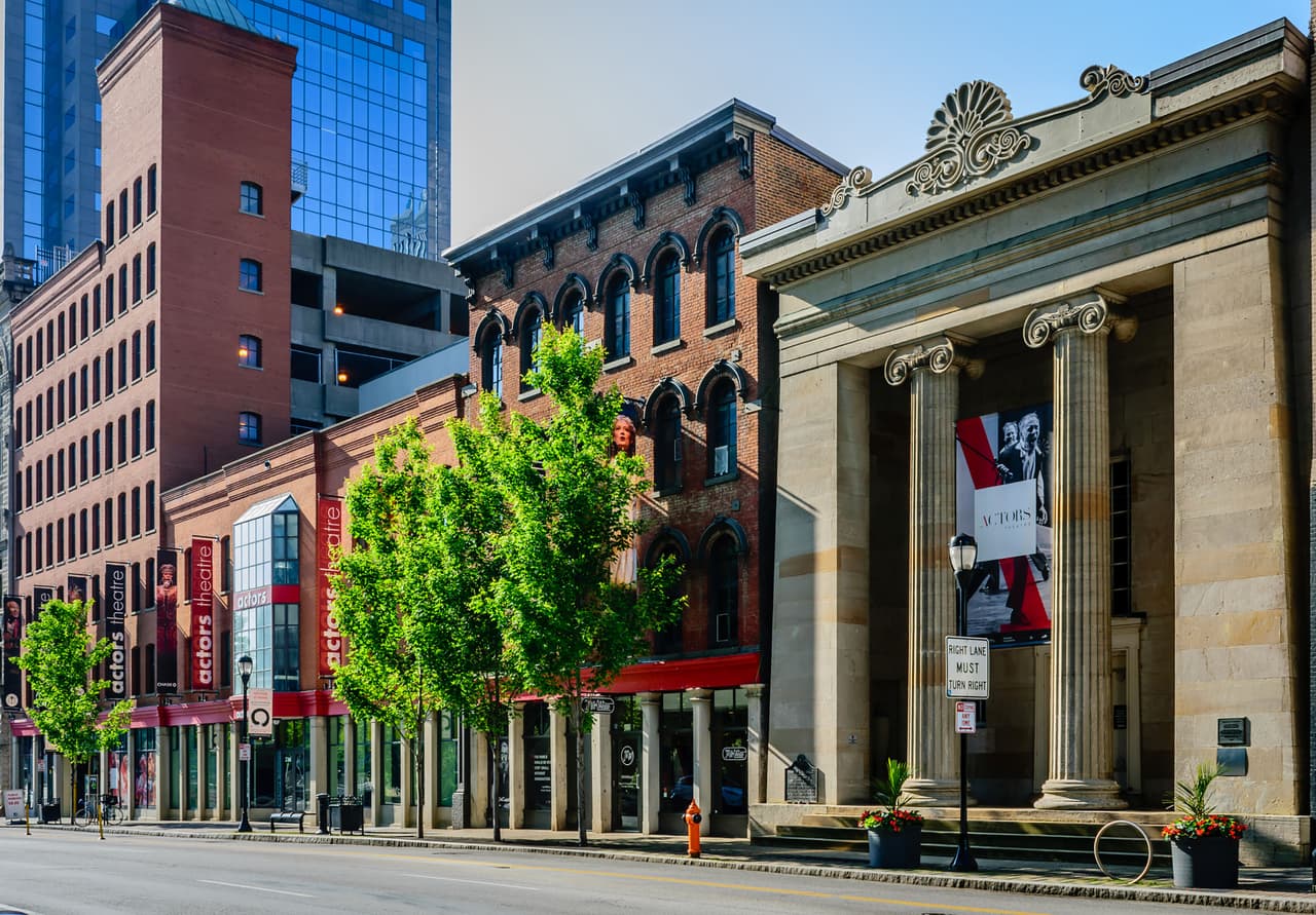 <h3 class="cms-H3-H3">7. Louisville, Kentucky | +8.2%</h3>
<br>
<br>En esta ciudad, los dueños de viviendas pedían $1,389 en enero pasado, según los datos de Redfin.