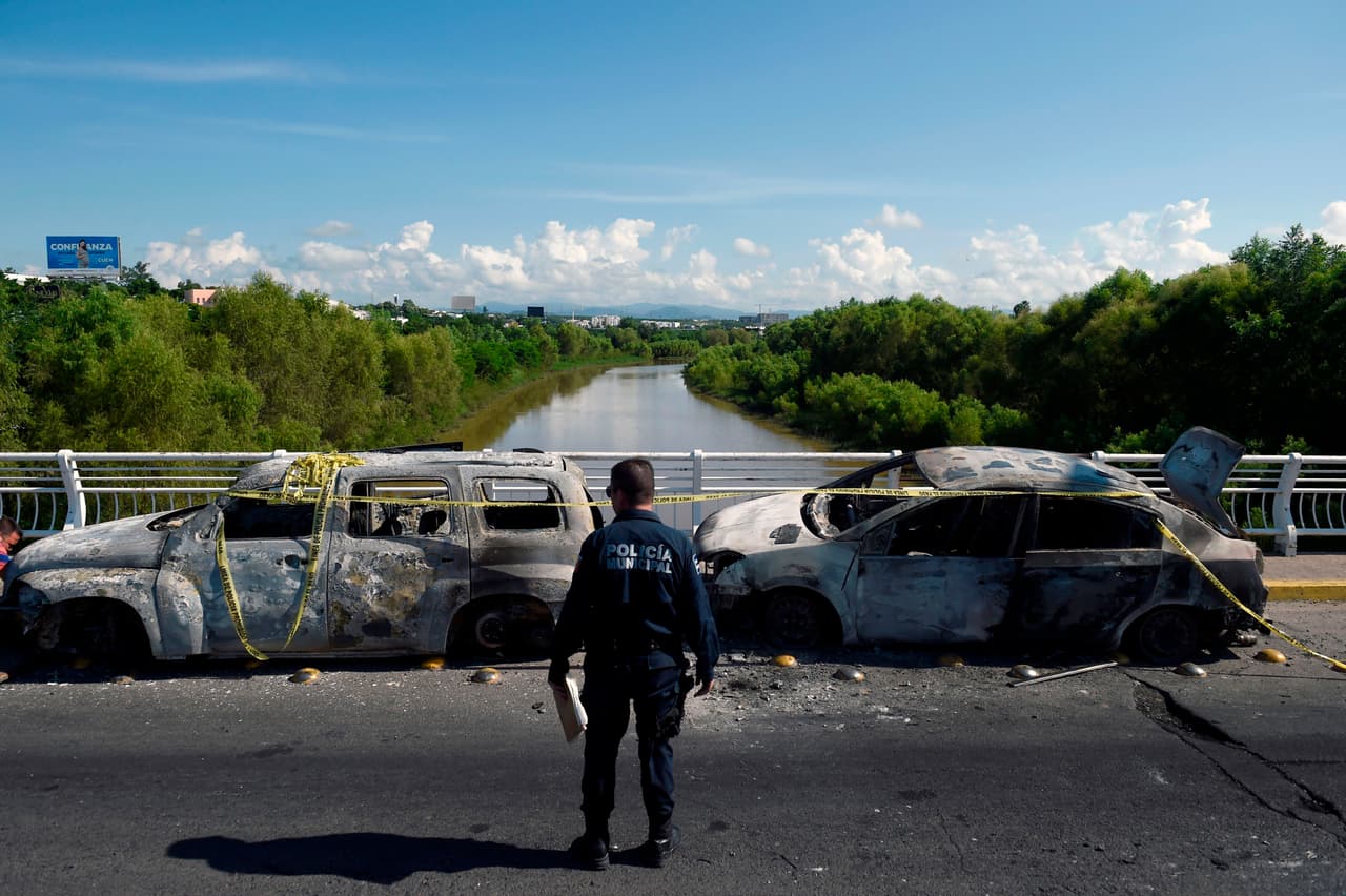 Pero las organizaciones lideradas por ‘El Mencho’, ‘Los Chapitos’ y ‘El Mayo’ son las principales distribuidoras del narcótico, ya que controlan los puertos en Mazatlán, Vallarta, Manzanillo y Lázaro Cárdenas, esenciales para asegurar la importación de precursores con los que se elabora el producto.
