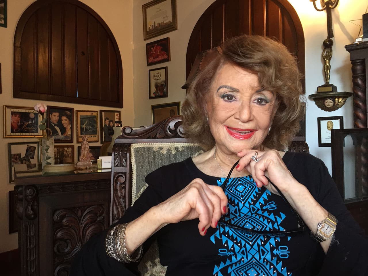 <b>Delia Fiallo, 96 años</b>
<br>
<br>Escritora
<br>
<br>(4 julio 1924 – 29 junio 2021)
<br>
<br>Fue considerada la madre de las telenovelas latinoamericanas. Fue autora de clásicos como 'Cristal', 'Kassandra' y 'Leonela'. Su obra, traducida a decenas de idiomas, llegó a millones de espectadores en más de un centenar de países.
<br>
