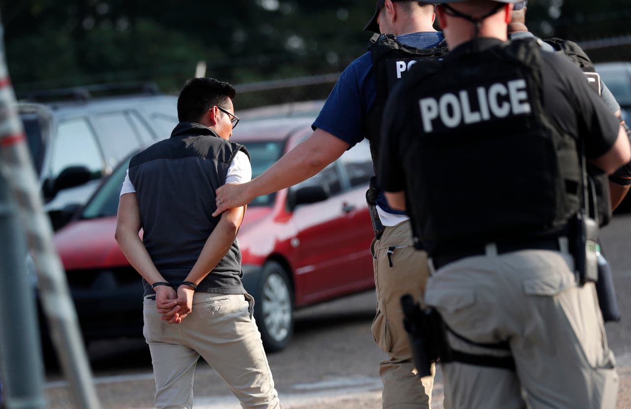 Qué hacer y qué no ante la nueva ola de redadas y deportaciones de ICE