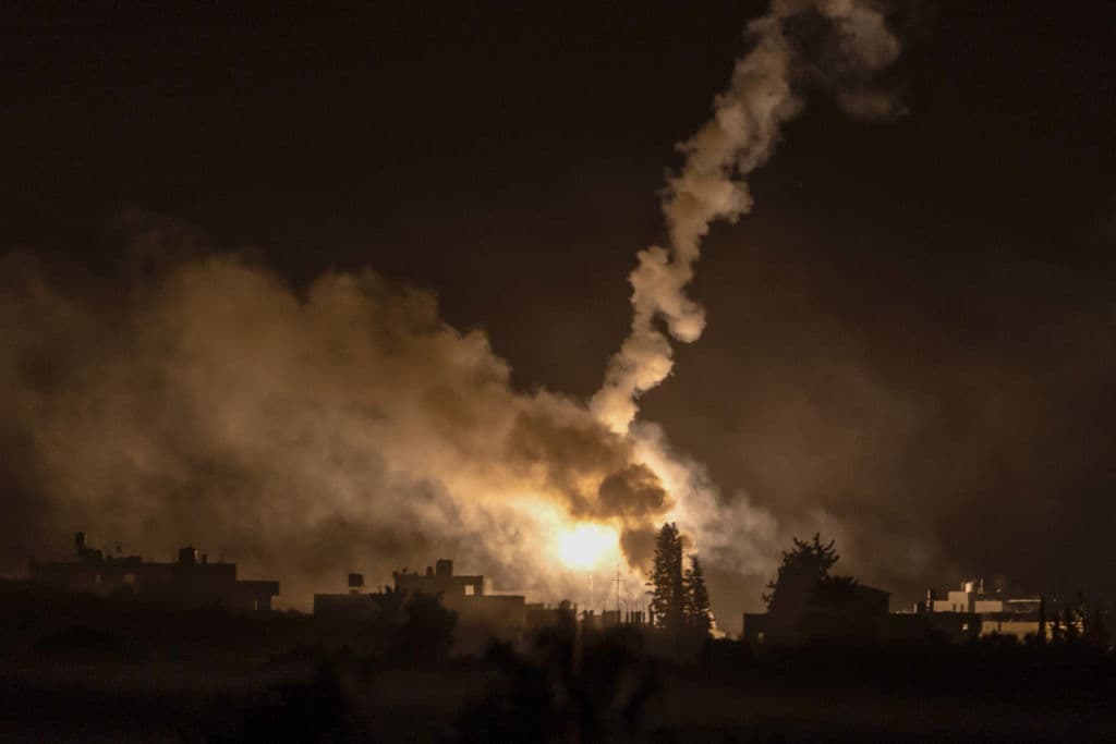 Israel recrudece su ofensiva en Gaza y Biden le pide que permita “inmediatamente” la entrada de más ayuda humanitaria