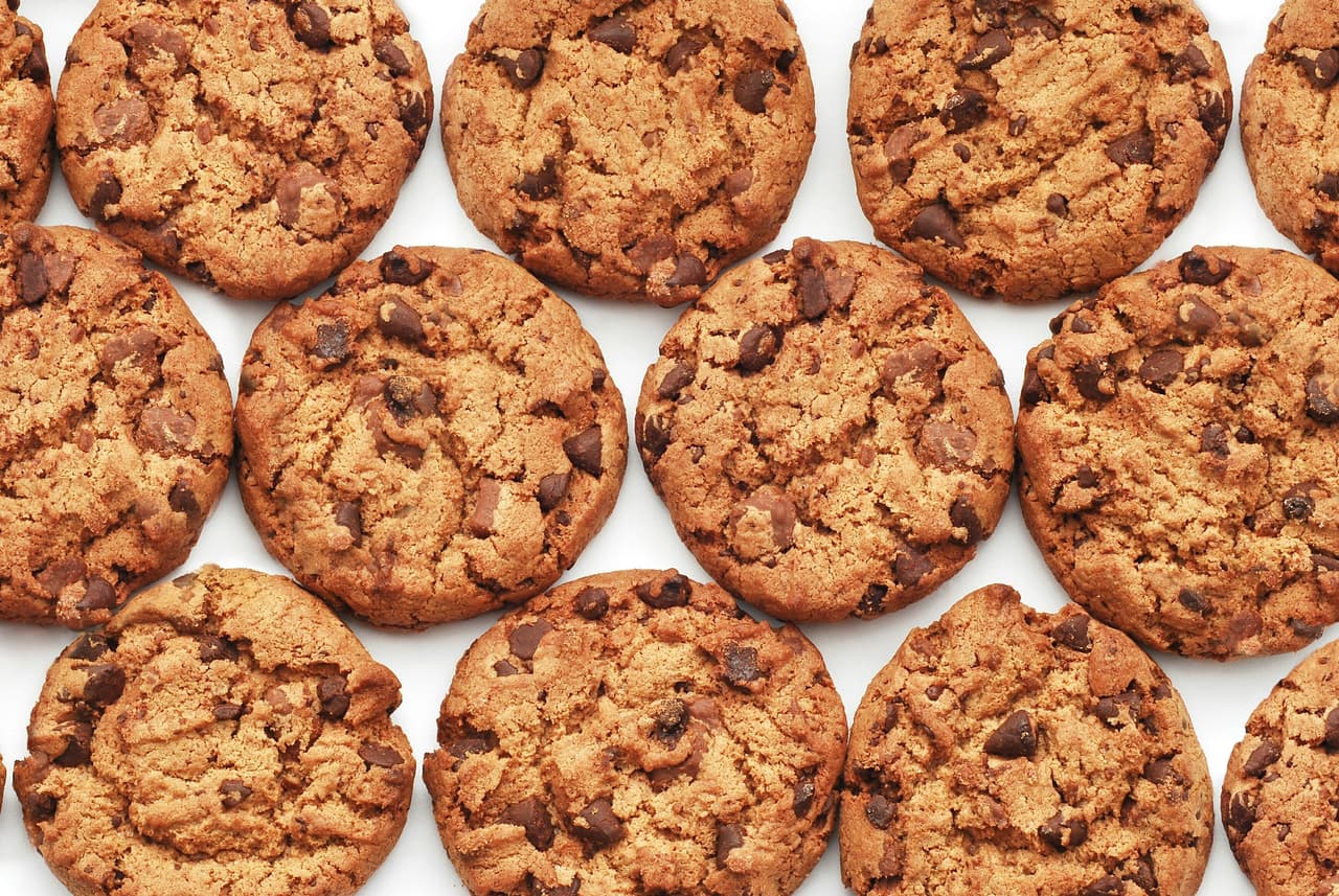 <b>Galletas.</b> Un grupo sin ánimo de lucro de California demandó en 2003 al gigante alimentario Kraft Foods (fabricante de las galletas Oreo, por ejemplo) por su uso de grasas trans. Aunque la demanda fue desestimada, Kraft eliminóen 2006 las grasas trans de sus famosas galletas Oreo. Muchas otras marcas, no obstante, incluyen este ingrediente en sus productos. Por eso es fundamental leer bien etiquetado.