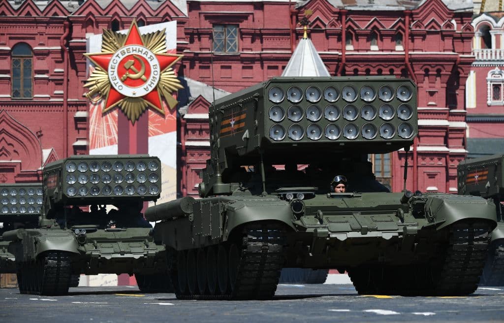 Rusia es acusada de usar en Ucrania bombas termobáricas y de racimo: te explicamos su poder destructivo