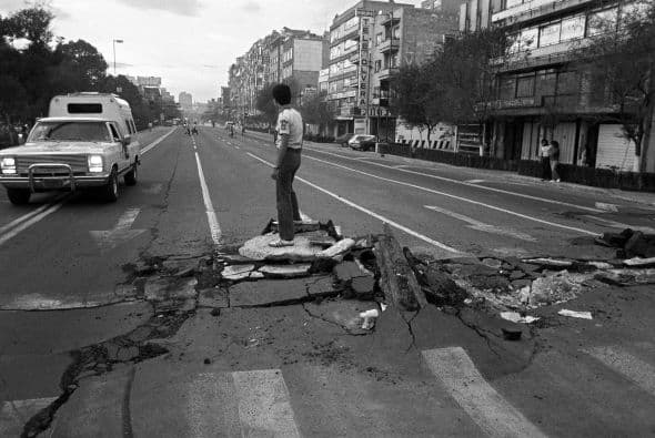 Pese a que estos simulacros son frecuentes y que se capacitan a unas 10,000 personas para actuar como líderes en caso de emergencia, "estamos aún muy lejos de estar preparados, solo vamos empezando", dijo a la AFP Iván Salcido, arquitecto mexicano y autor del libro "El terremoto de 1985: 25 años en nuestra memoria", que será presentado el lunes.