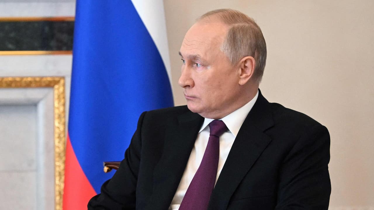 Video: Roger Pardo Maurer, exsubsecretario Adjunto de Defensa para el Hemisferio Occidental, se refirió a los recientes bombardeos masivos de Rusia a Ucrania y señaló que es necesario que EEUU continúe apoyando al país europeo para impedir que Rusia se siga quedando con más terreno ucraniano.