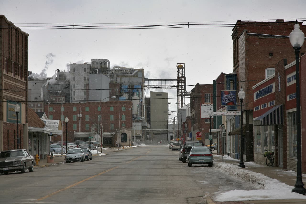 <h3 class="cms-H3-H3">6. Danville, Illinois</h3>
<br>
<br>Con 785 delitos violentos durante 2020, es decir 1,050 por cada 100,000 habitantes, Denville se ha convertido en el área metropolitana más peligrosa del estado, luego de que 
<b>los incidentes mortales se han vuelto cada vez más comunes en la zona, con 13 asesinatos durante ese año.</b> La tasa de crimenes con violencia subió un 12.3% entre 2019 y 2020. 
<br>