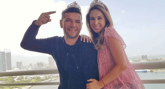 ¡Nacen las mellizas de Jacqueline Bracamontes y Martín fuentes!