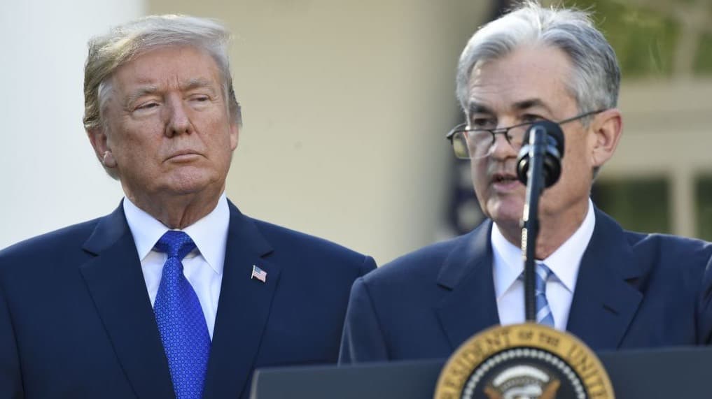Trump critica el nombramiento de Powell como jefe de la Fed, pero fue él quien le nombró