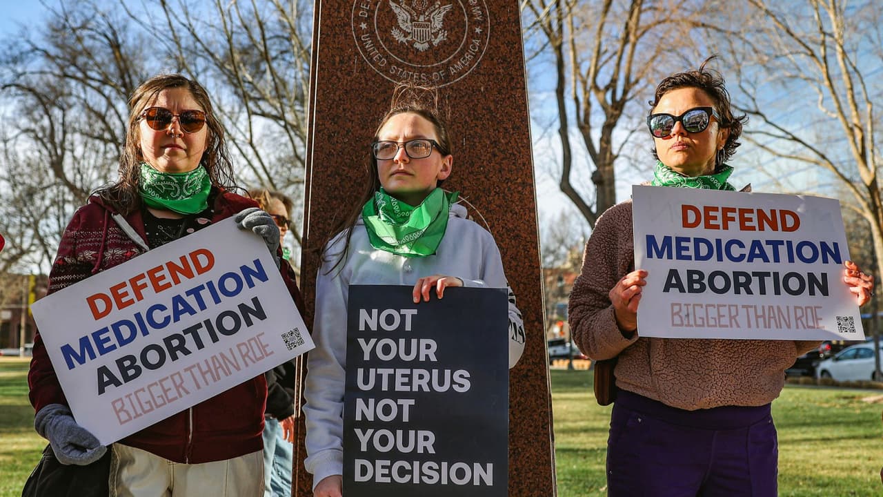 Suprema Corte de Texas pausa orden que permitía a una mujer tener un aborto