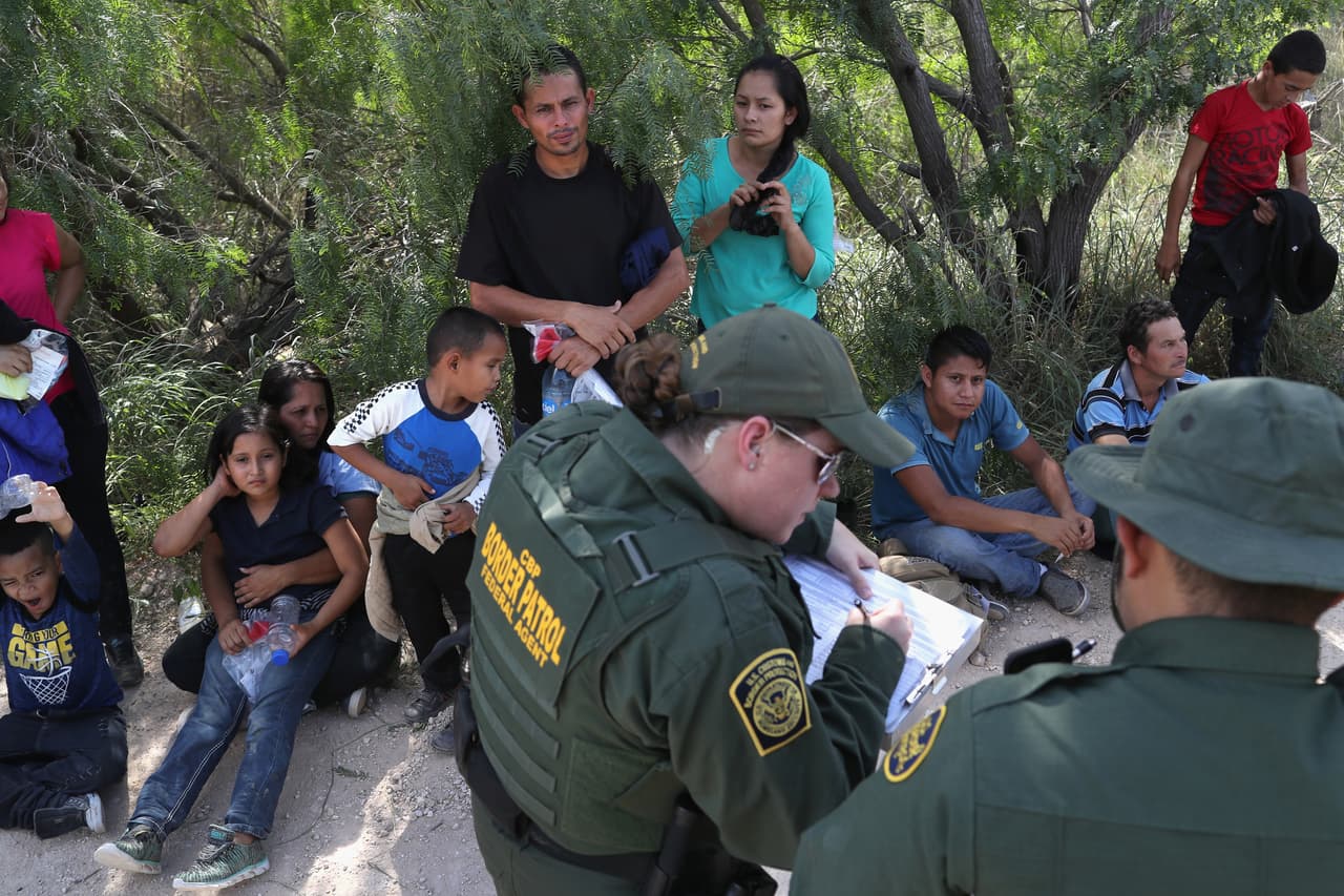 El gobierno reconoce que separó a 471 padres sin dejarles decidir ser deportados con o sin sus hijos