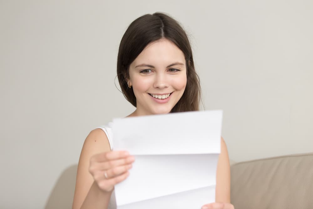 <b>¿Con qué signo te identificas más?</b>
<br>La mejor manera de conocer exactamente cuál es tu signo zodiacal es buscando tu hora de nacimiento, el día, año y muy importante el lugar pues debido a que cada año empieza y termina cada signo en diferentes horas y existen diferencias de horario lo anterior es la forma correcta de averiguar ese importante dato.