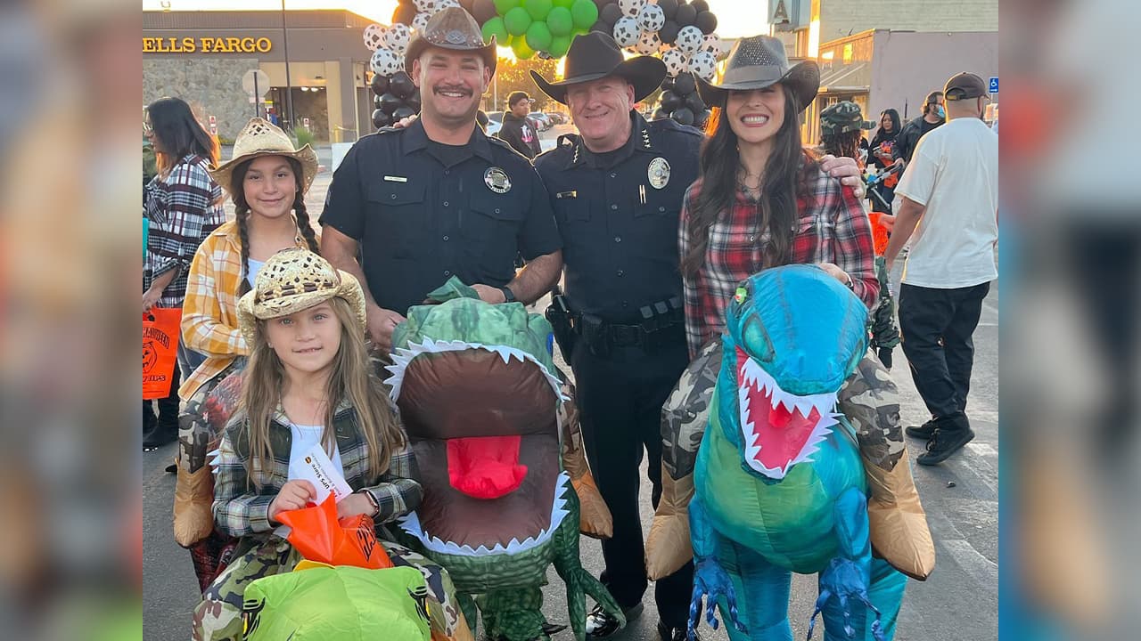 Halloween de la policía de Delano: Más de 2,000 personas asistieron a la celebración