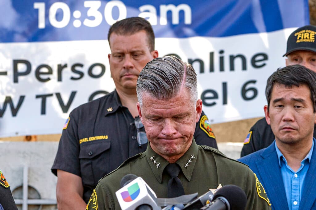 El sub sheriff del condado de Orange, Jeff Hallock, aseguró el día del tiroteo que la acción de los feligreses en la iglesia fue clave para evitar una tragedia aún mayor.