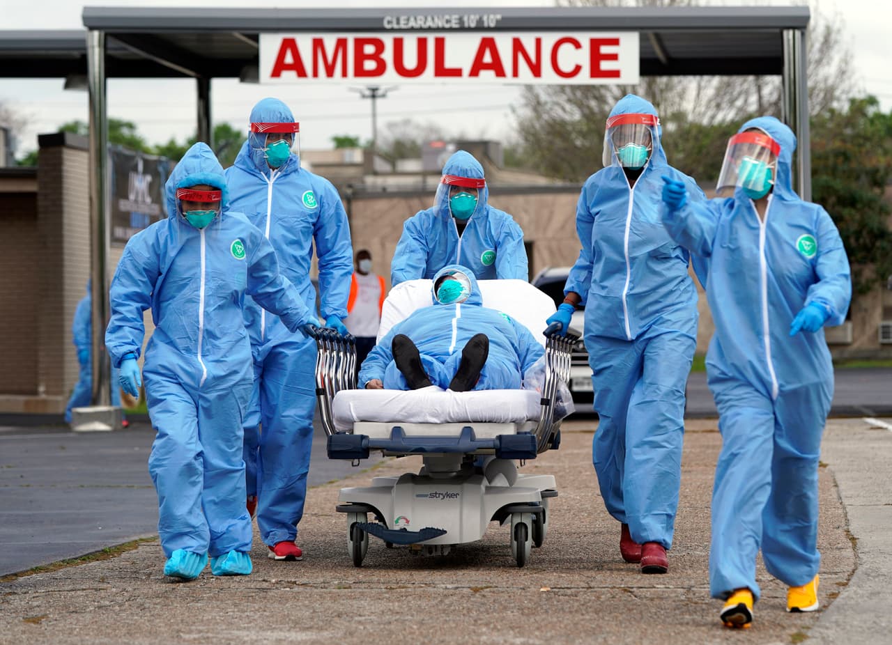 Esta medida ofrece la capacidad de "pronunciarlos fallecidos en la escena de los hechos. Este nuevo protocolo previene que los paramédicos transporten pacientes sin la posibilidad de sobrevivir a salas de emergencias que ya están ocupadas y saturadas con pacientes", dijo David Ortiz, del Departamento de Bomberos de Los Ángeles.