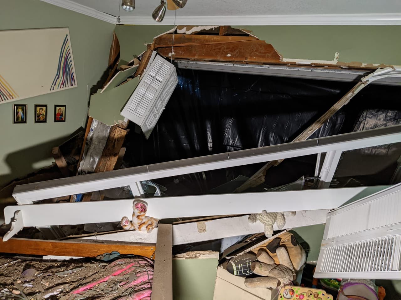 La casa afectada está ubicada en la cuadra 600 de Wyndale, al noreste de San Antonio.