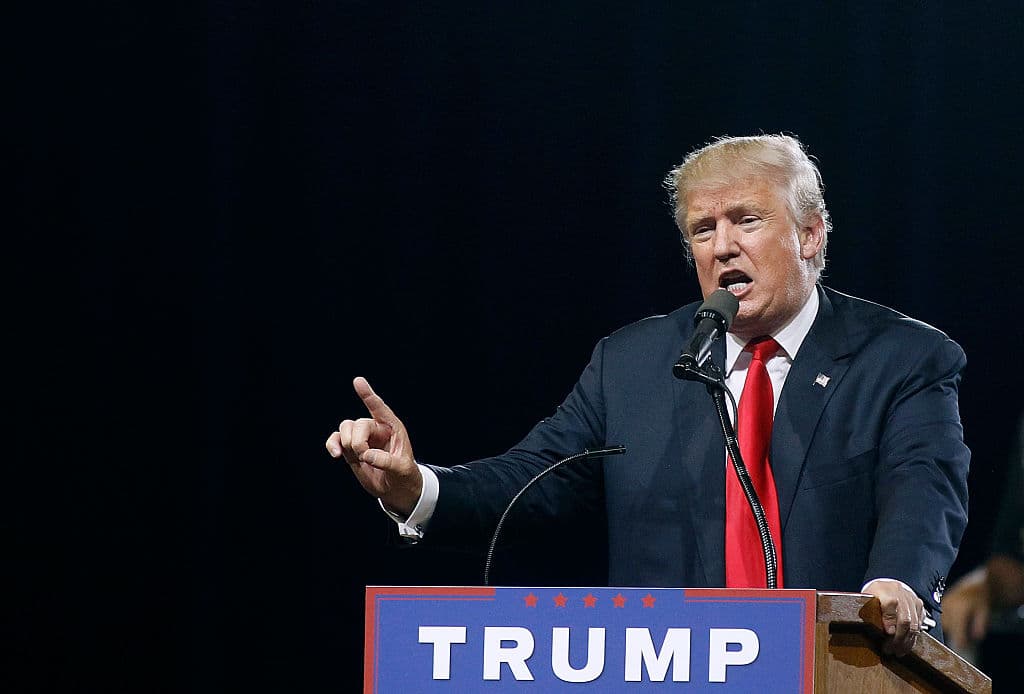 Trump deja la piel de cordero en México y muestra los colmillos en Arizona al hablar de inmigración