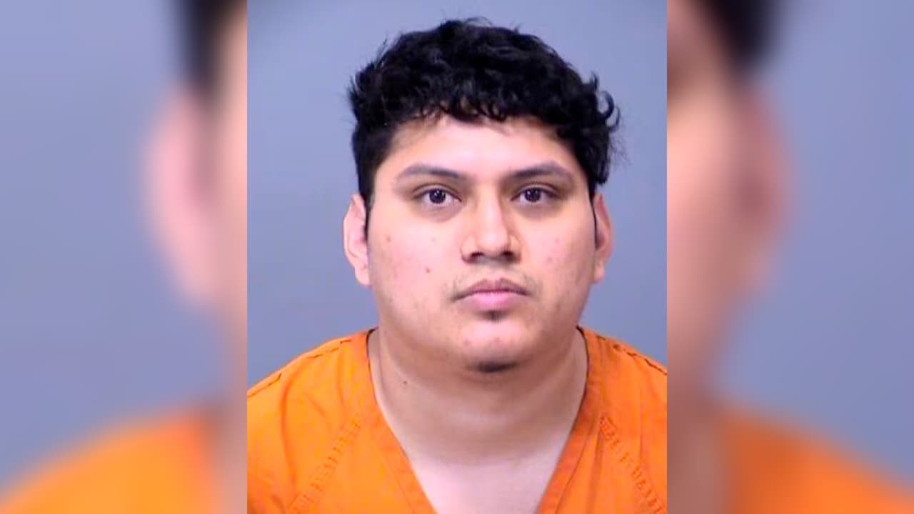 Asistente dental es acusado de manera formal por abuso sexual de menores en Chandler