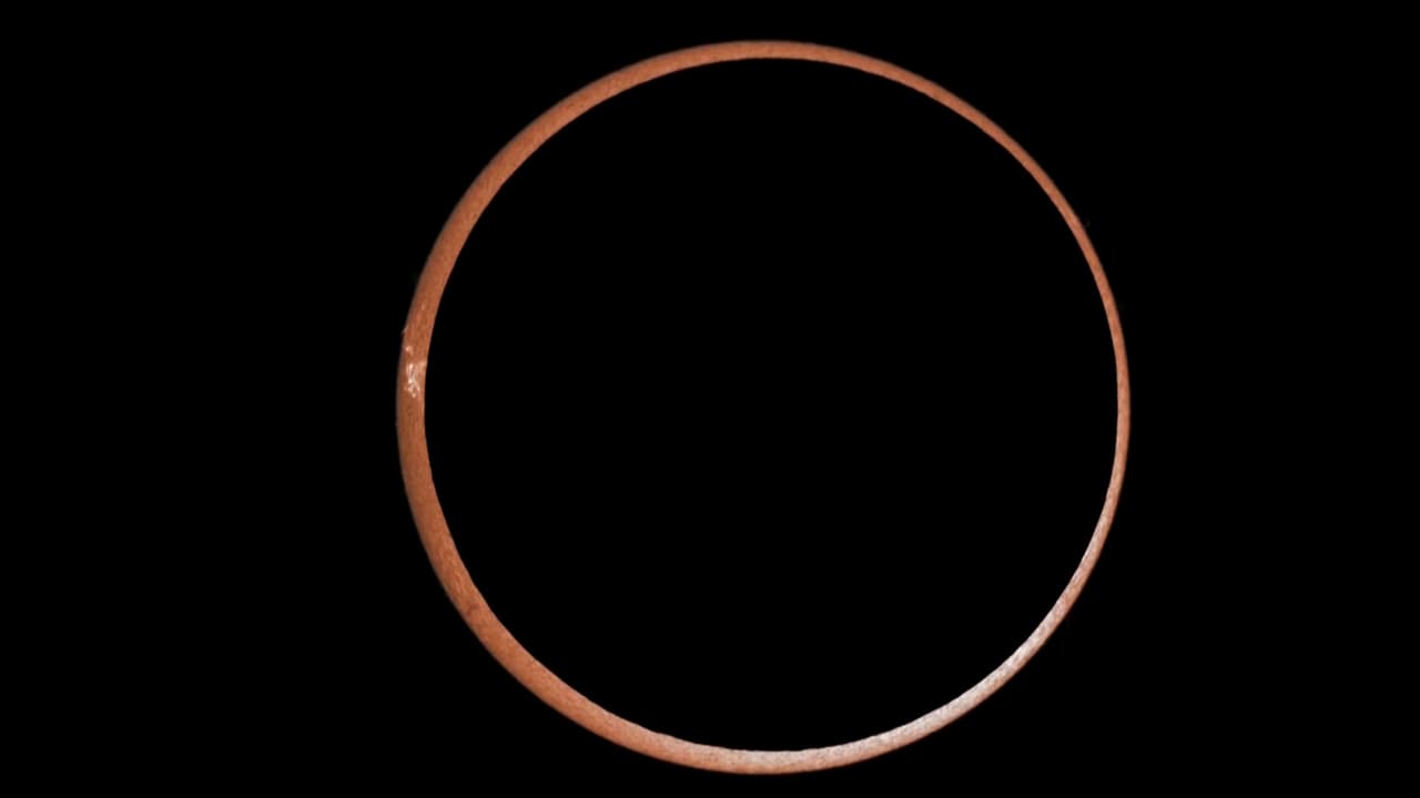 Este sábado 14 de octubre se vio el eclipse solar anular, que pasó por Estados Unidos y continuó hacia el sur de América. 
<a href="https://www.univision.com/noticias" target="_blank">Más noticias en Univision. </a>