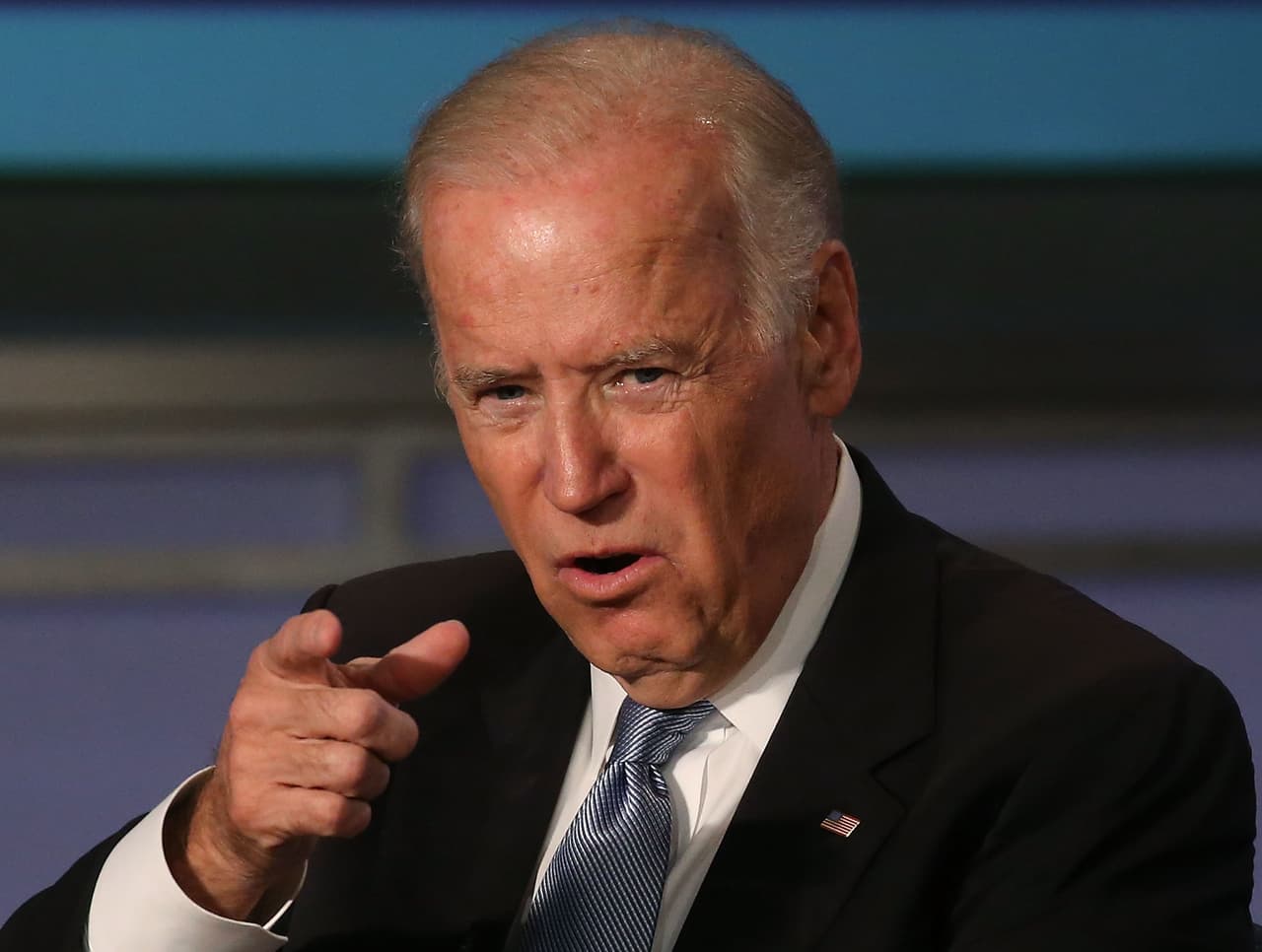 En un nuevo cambio de opinión, Joe Biden se pronuncia contra la Enmienda Hyde. 
<br>