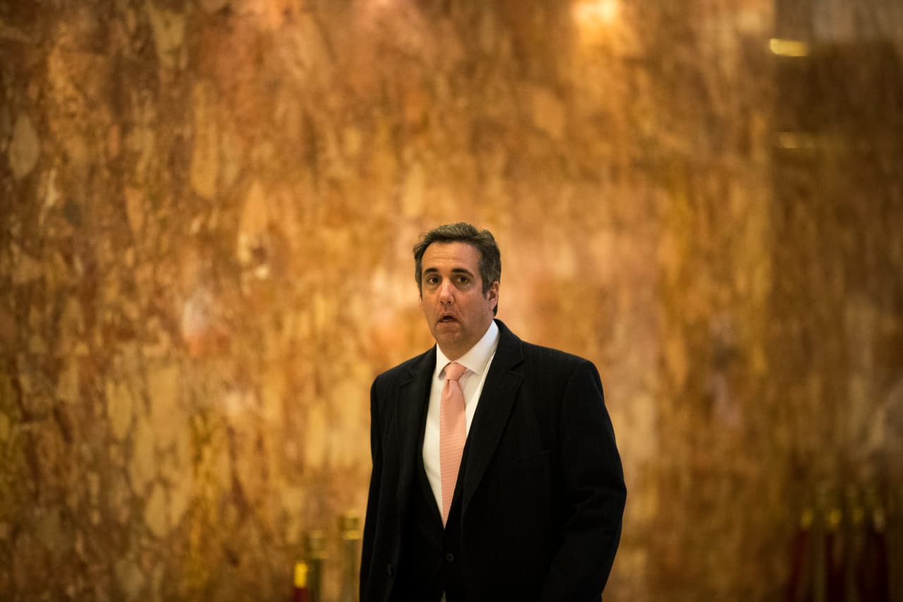 Cómo puede afectar a Trump el allanamiento de la oficina de su abogado personal