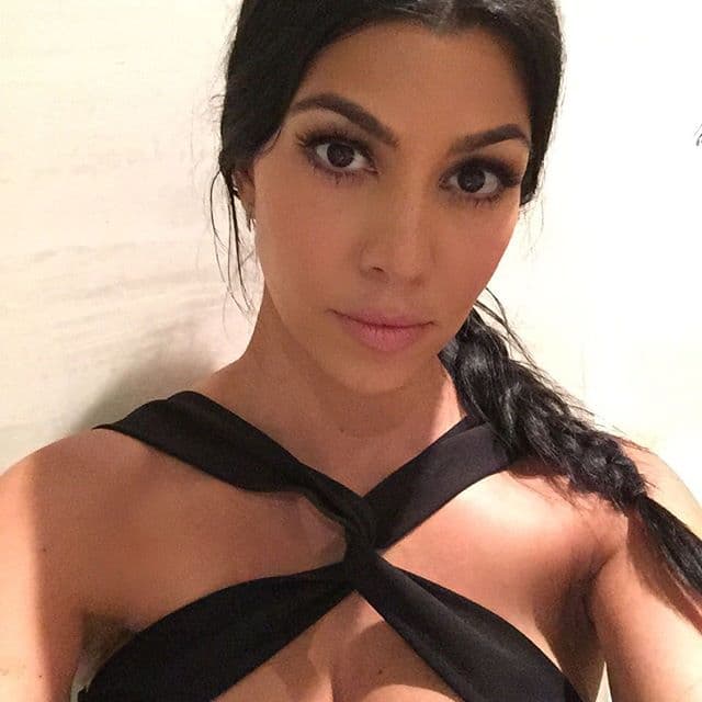 Kourtney Kardashian no sólo sabe español, sino que también lo enseña a su pequeño hijo Mason.
