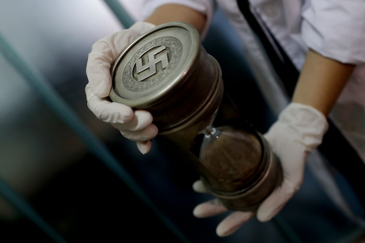 Las 75 piezas pertenecían a un coleccionista que está bajo investigación federal.