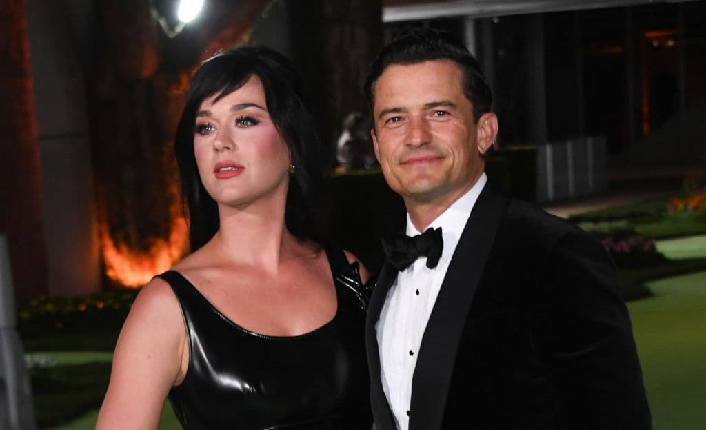 No obstante, durante la pandemia se enfrentaron a algunos altibajos en su relación que han logrado sortear con ayuda de un terapeuta, según reveló Katy Perry en el podcast de Chelsea Handler ‘Life Will Be The Death Of Me’.