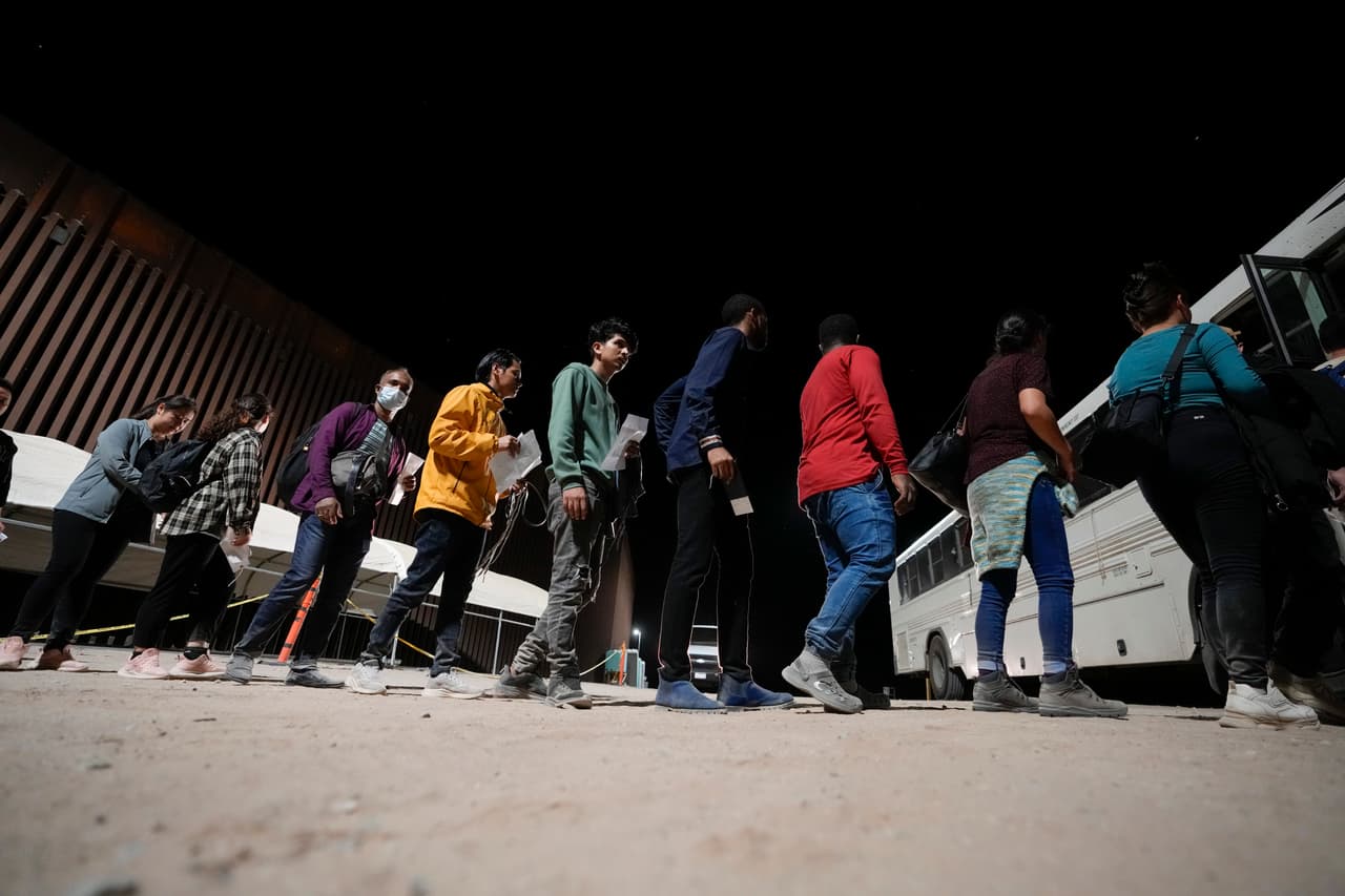 La Asamblea Legislativa de Texas está a un paso de aprobar leyes que colocarían a miles de indocumentados tras las rejas