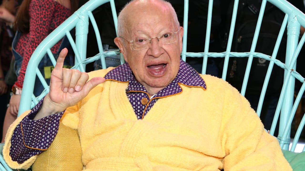 Eduardo Manzano es uno de los comediantes mexicanos más queridos de la televisión. Es recordado por su legendario show 'Los Polivoces'.