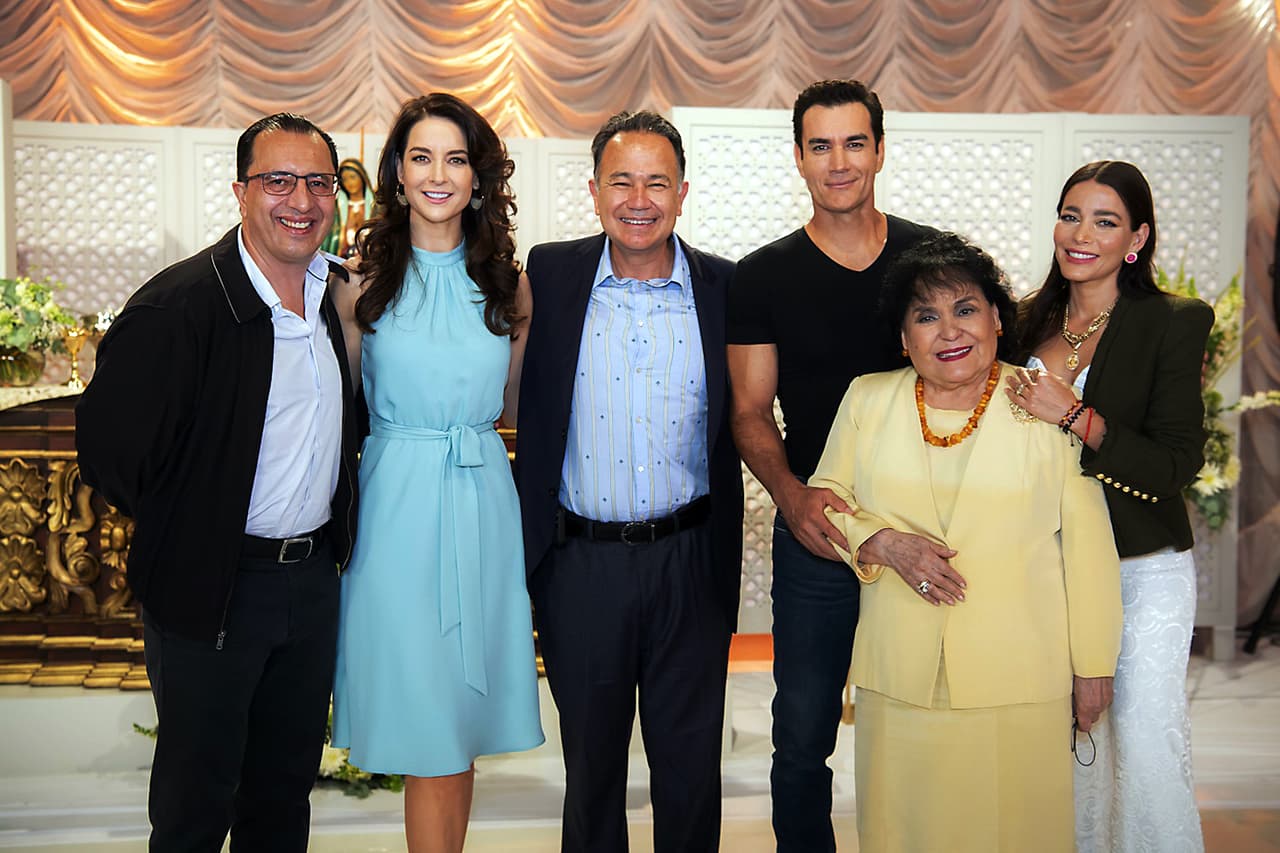 Esta historia es protagonizada por Susana González y David Zepeda, la cual se transmite actualmente en México.