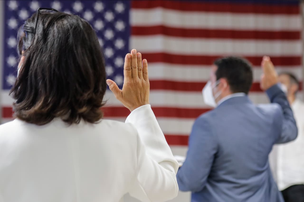 Corte de California bloquea la implementación de las nuevas tarifas del servicio de inmigración