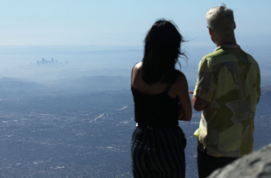 Una vez más, 
<a href="https://www.univision.com/temas/california">California</a> tiene las ciudades más contaminadas del país, principalmente a causa de su clima y geografía.