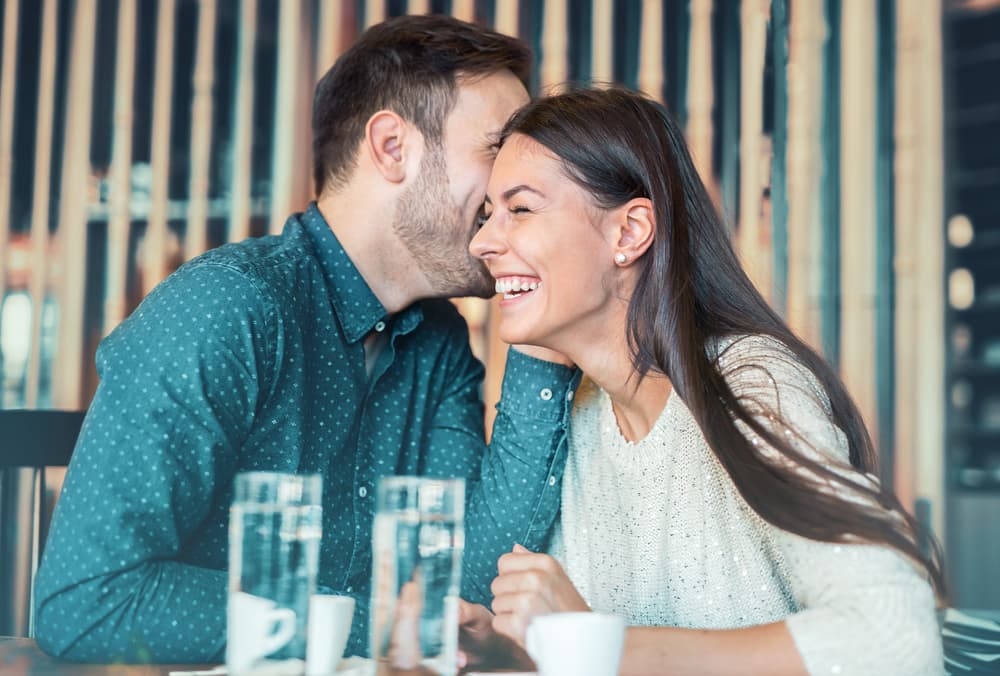 Les gusta pasar largo rato en la soltería, sin embargo, cuando se enamoran es indispensable que sientan admiración por su pareja, desde luego, sin sentirse opacados, no lo soportan. Son sobre protectores pero independientes, ante todo dejarán claro su amor por la libertad.
<b> </b>Son buenos para desarrollarse como economistas, políticos, empresarios, gobernantes o ministros.