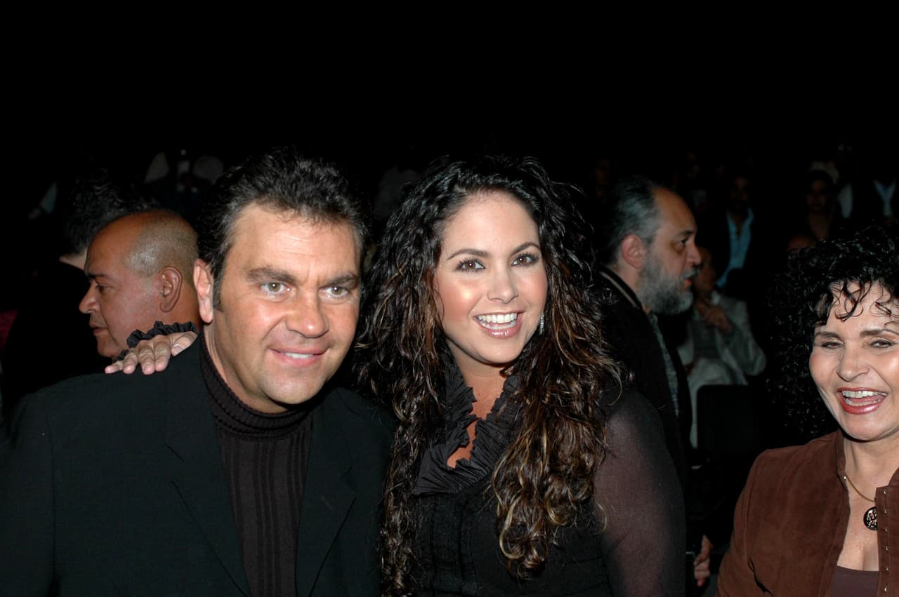 El amor se les acabó a Lucero y Mijares en 2011. La pareja anunció su separación mediante un comunicado de prensa.