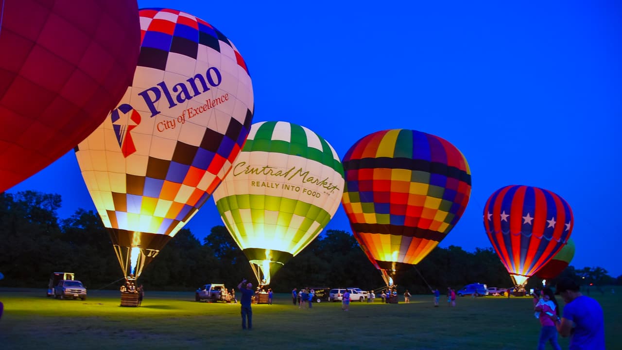 Regresa al norte de Texas el 2023 H-E-B | Central Market Plano Balloon Festival, uno de los 
<b>eventos de globos aerostáticos más importantes del estado de la estrella solitaria</b> y todo el país.