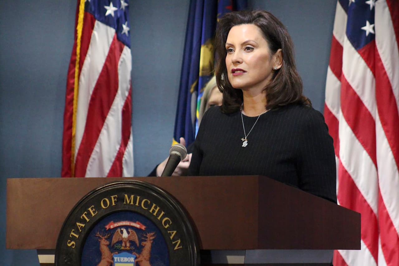 "Los desacuerdos nunca deben igualarse con la violencia": gobernadora de Michigan habla sobre plan de milicianos para secuestrarla
