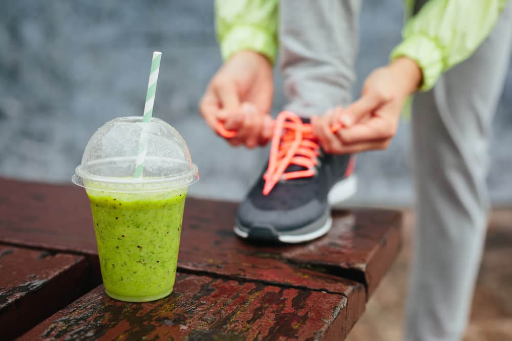 <b>Evita el sedentarismo:</b> Evita estar demasiado tiempo sentados o echados después de una comida copiosa. Lo ideal es salir a caminar o dar un pequeño paseo que puede ser muy útil para facilitar la digestión.
<br> 
<br> 
<br>