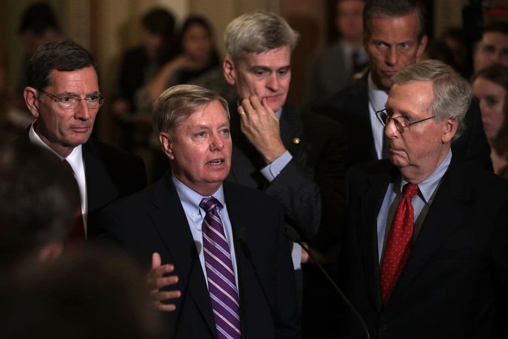 Los republicanos vuelven a fracasar en su intento por eliminar Obamacare: "No tenemos los votos"