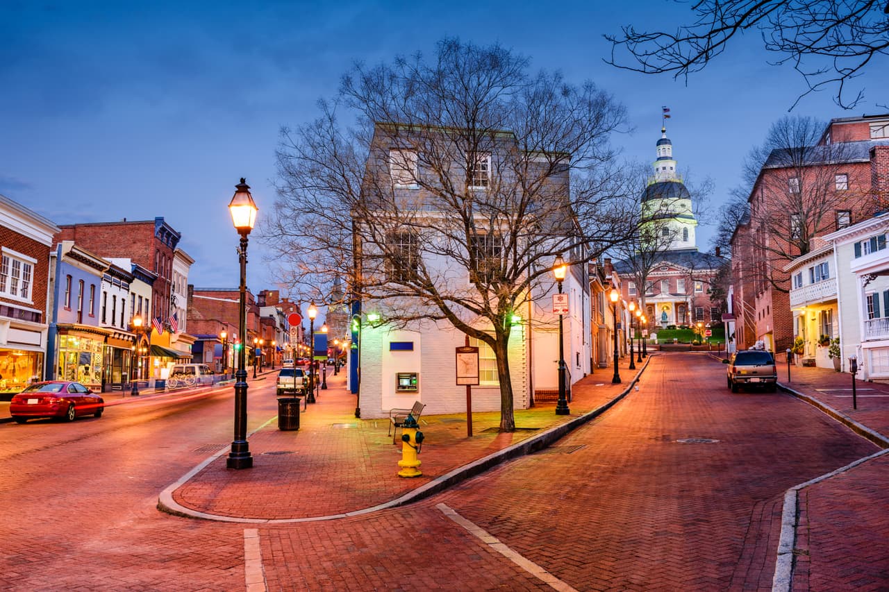 <b>Puesto 5. Maryland.</b>
<br>
<br>Puntuación total: 61.52.
<br>
<br>Fuerza laboral inmigrante: puesto 7.
<br>
<br>Contribución socioeconómica: puesto 4.
<br>
<br>Ganancia de cerebros e innovadores: puesto 13.
<br>
<br>Cantidad de estudiantes internacionales: puesto 7.
<br>
<br>Los estados con la mayor contribución económica per cápita de los estudiantes internacionales son Carolina del Sur, Maine, Mississippi, Nevada y Alaska.