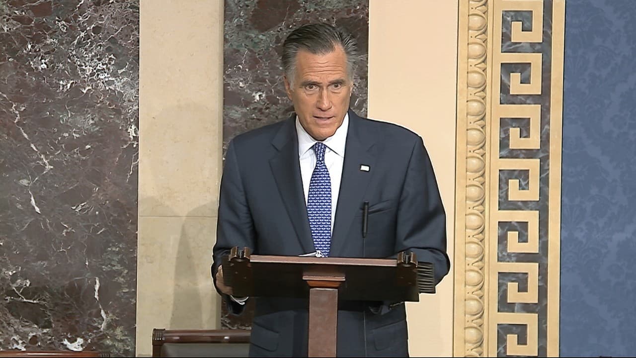"El presidente es culpable de abuso a la confianza pública": Mitt Romney, el único republicano que condenó a Trump